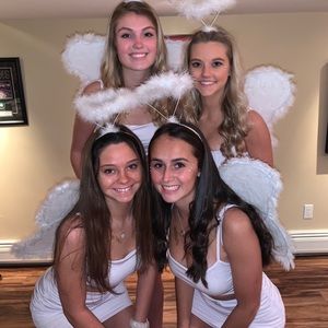 Meet your Posher, Delia